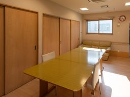 明るい会議室風空間