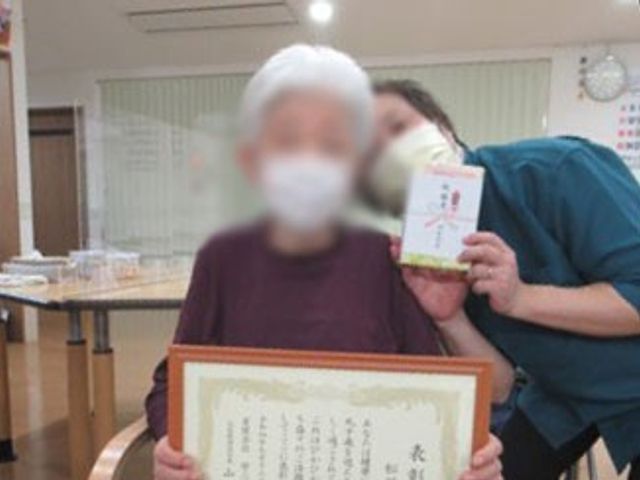 ふれあいのある居室 居室 入居者同士の温かいコミュニケーションが生まれる空間です。リラックスしながら過ごせます。