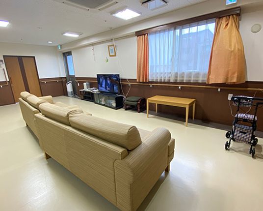 テレビがある広い部屋