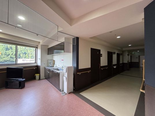 広々とした廊下