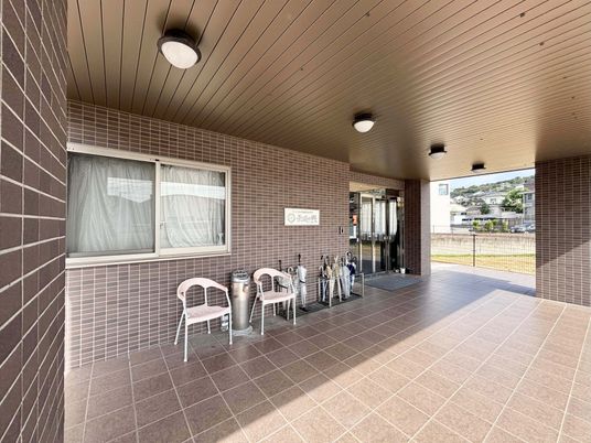 広々としたエントランス