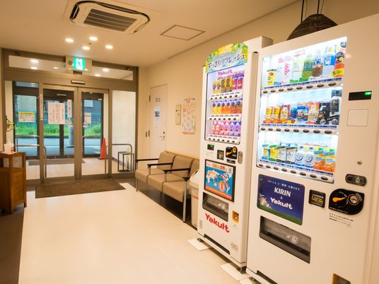 エントランスに自動販売機
