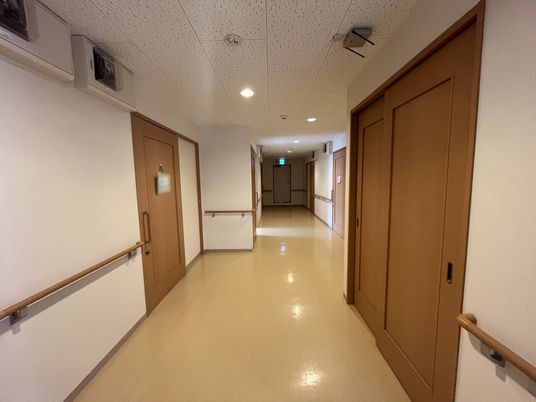 広い廊下
