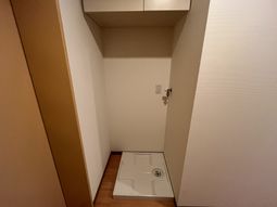 洗濯機置場の空間