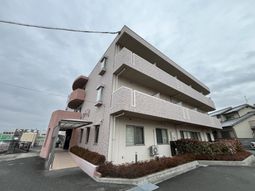 3階建ての外観