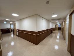 広々とした廊下