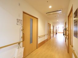 廊下の清潔なイメージ