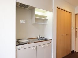 清潔感のある実用的なキッチン