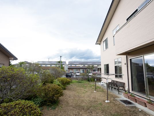庭付き施設の外観
