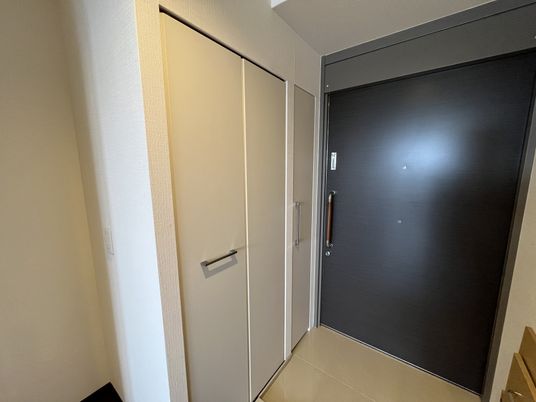 クローゼット付き廊下