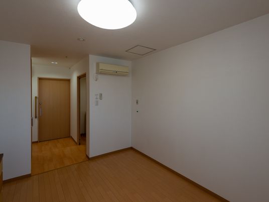 ゆとりある清潔な居室