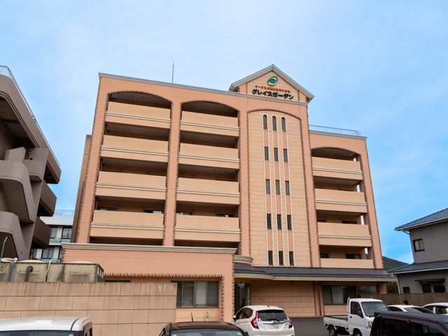 快適そうな居室 外観 ゆとりある空間が広がる、モダンなデザインの居室です。清潔感があるため快適にお過ごしいただけます。