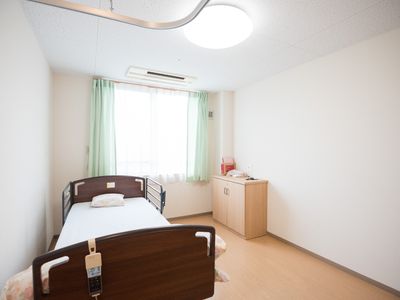 居室のシンプルな光景