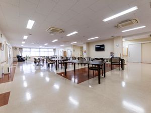 広々とした食堂空間