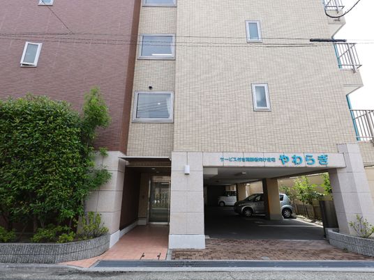 清潔感のあるエントランス