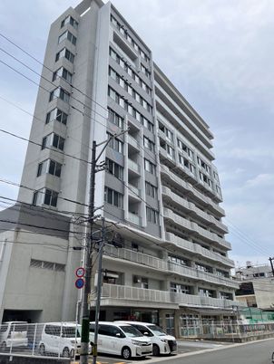 高層建物外観