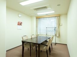 清潔な多目的部屋