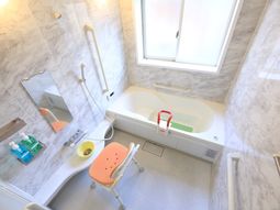 明るい浴室イメージ