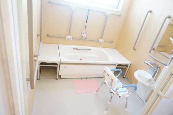 安全な介護環境の浴室