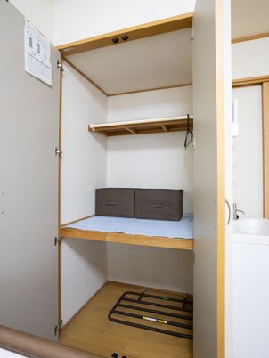 収納棚付きのクローゼット