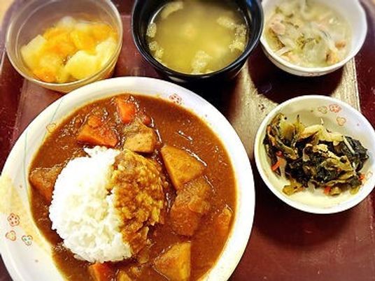 手作り風のバランス良い食事