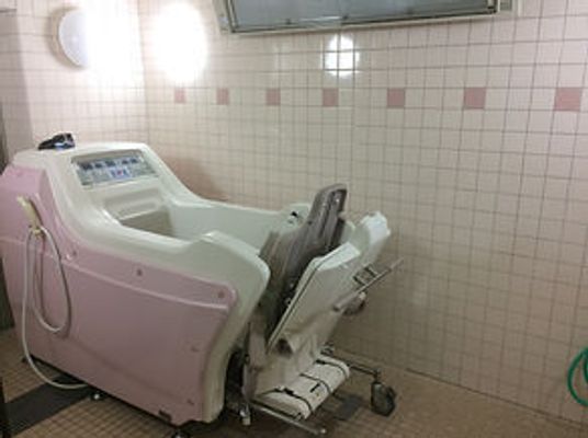 ケアバス設備の浴室