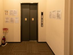 エレベーターホール案内表示