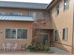 温かみのある建物外観