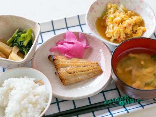 和食風の食事セット