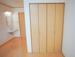 クローゼット付き居室