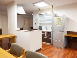 木製家具の共有スペース