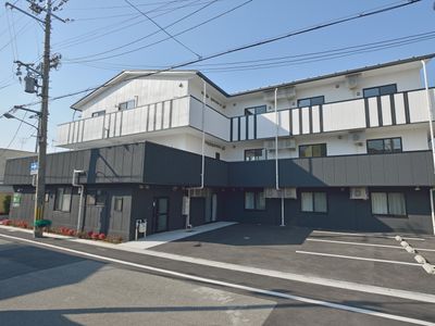 モダンな建物の外観