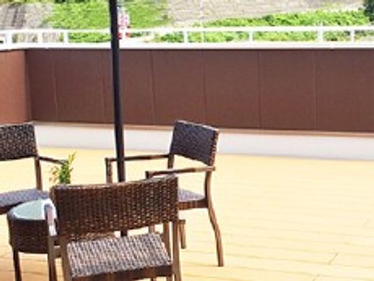 開放的なテラス