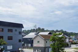 街並みと建物の外観  