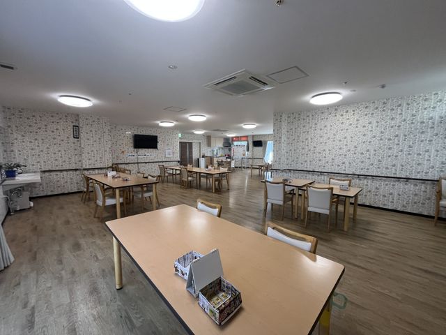 明るい食堂  