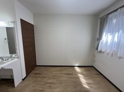 明るい居室  