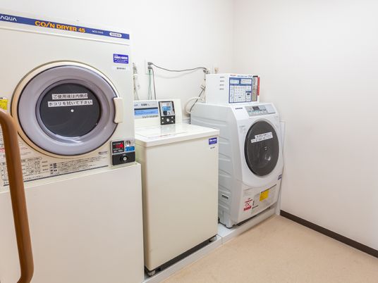洗濯機と乾燥機の設備