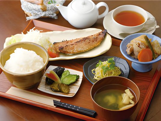 彩り豊かな和食膳