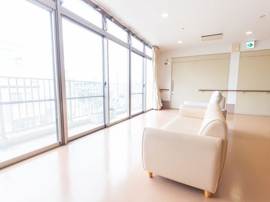 明るい休憩スペース