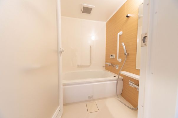 清潔な浴室空間