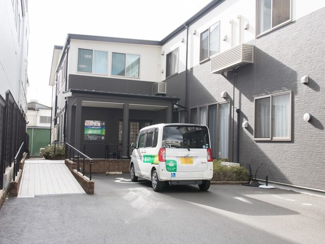 エントランスの外観