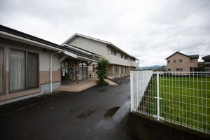 広々とした落ち着いた外観