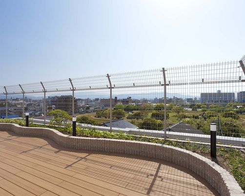 屋上テラスの景色