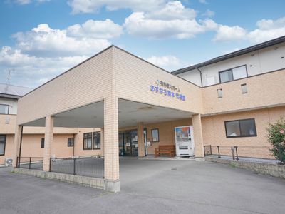 明るく開放的なエントランス