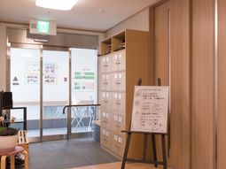 エントランスの案内掲示