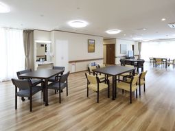 明るいダイニングルーム