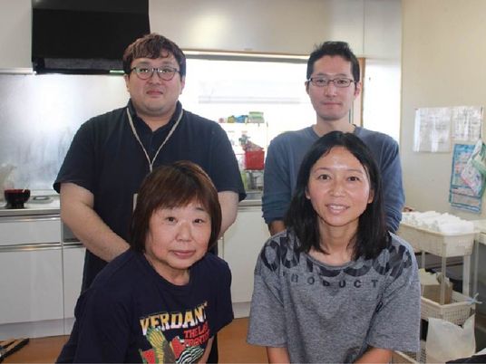 スタッフ集合の食堂  