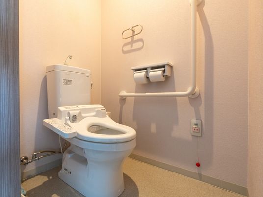 明るいトイレの設備