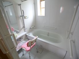 清潔感のある浴室空間