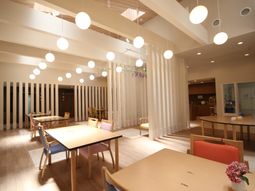 明るく広々ダイニングルーム